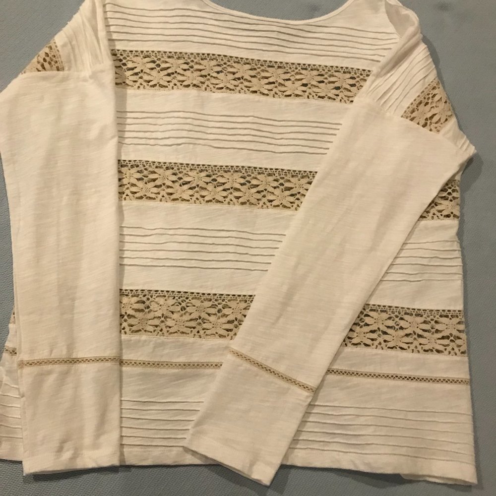 Top with lace inserts - Picture 4 of 4
